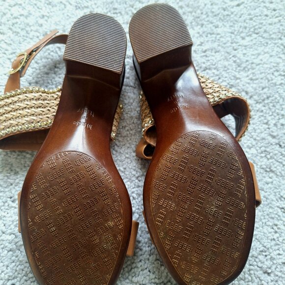 Tan Braided Ankle Strap Sandals – Size 6.5 – Minimalist Summer Sandals - Picture 2 of 4